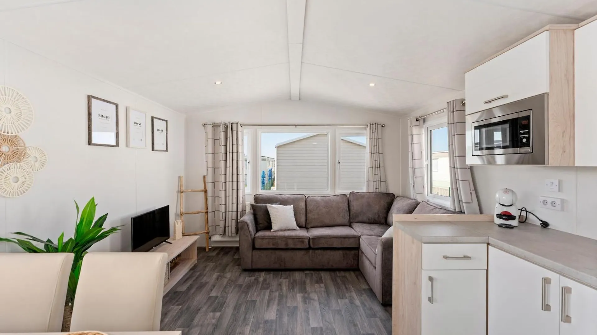 Campsite La Pecheuse - Comfortabele Stacaravan In Marva 1 Middelkerke